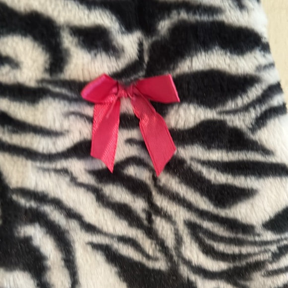 Cutie Pie sweater vest zebra pattern with pink bows 18 months - Picture 3 of 5